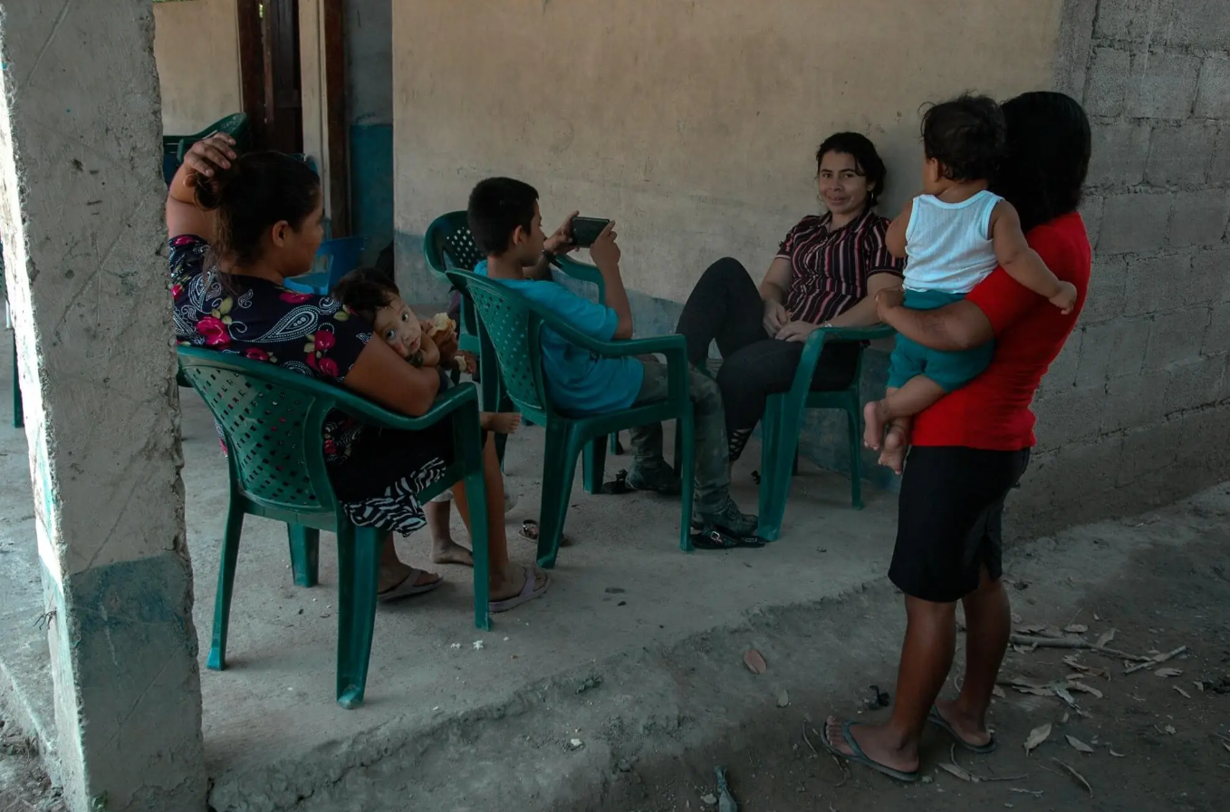  Comunidad Pico de Oro. Previo a la asamblea informativa. Foto Nelton Rivera 